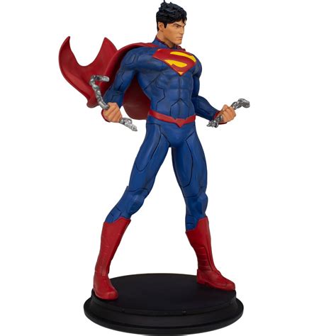 Dc Comics Superman Unchained Statue By Icon Heroes The Toyark News