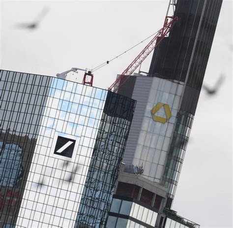 *customers outside india need to dial +91 22 6601 6601. Gescheiterte Fusion: Deutsche Bank und Commerzbank ...