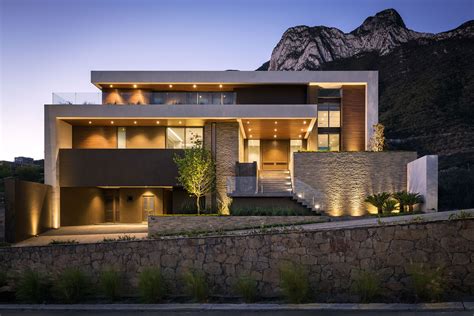 Pin By Lina Alonso On Wow Cocina Big Modern Houses Modern Mountain