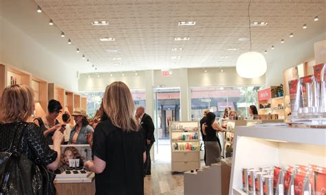 Major Green Beauty Street Cred: Inside Credo Beauty's New ...