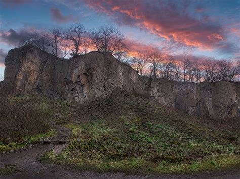 Hier gibt es die antwort! Stenzelberg im Siebengebirge - mystisch- Foto & Bild ...