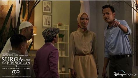 Dalam sekuel film tahun 2015 peraih penghargaan ini, pras, arini, dan meirose menghadapi tantangan baru yang bisa mengubah dinamika cinta segitiga mereka nan unik. Sinopsis Film Surga Yang Tak Dirindukan 3 Haru Adegan ...