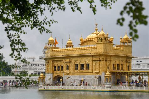 Visiting The Sikh Golden Temple In Amritsar Orphaned Nation