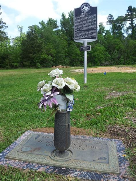 The Big Boppers Gravesite In Beaumont Texas Golf By Tourmiss