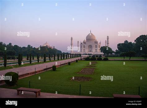 Taj Mahal Complex In Agra India Stock Photo Alamy