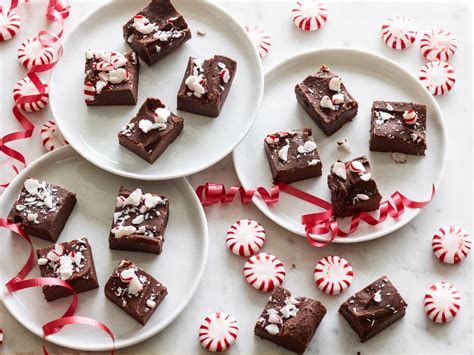 Save these incredible christmas candy recipes for later by pinning this image and follow woman's day on pinterest for more. Ree's Quick and Easy Peppermint Fudge - 12 Days of Cookies | FN Dish - Behind-the-Scenes, Food ...