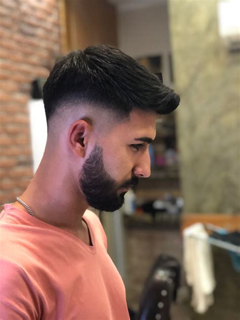Kuaför Berber Erkek Saç Kesimi Yakışıklı In 2022 Mens Haircuts Short