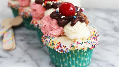 Ice Cream Sundae Cupcakes Cute Vanilla Cupcakes Recipe With Homemade Frosting Recipe