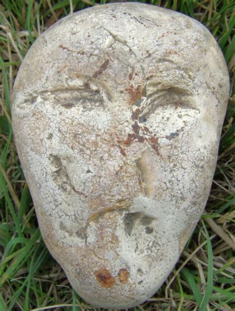 Portable Rock Art And Figure Stones Eoliths Ancient Stone Face Effigy