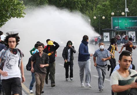 Turkish Police Tear Gas Protesters In Ankara News Al Jazeera