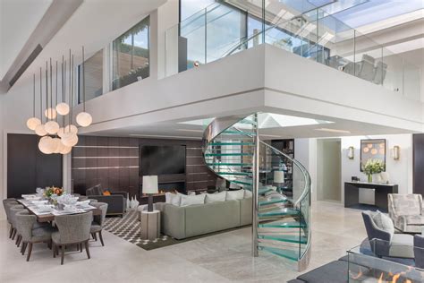Elegant Contemporary Mayfair Penthouse With Sleek Glass Spiral Staircase