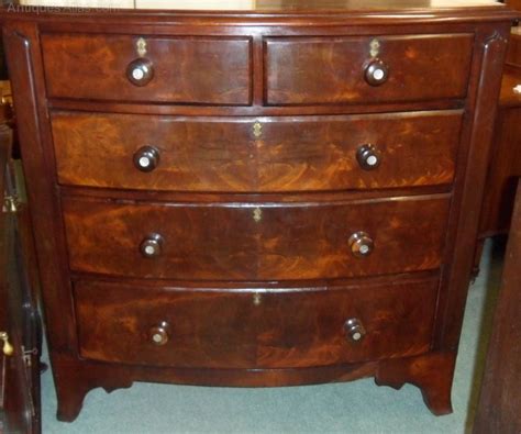 1800s Mahogany Bow Front Chest Of Drawers Antiques Atlas