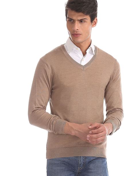 Buy Men Beige V Neck Solid Sweater Online At