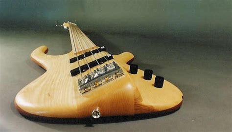 The Weirdest Bass You Have Ever Played Or Seen Page 2