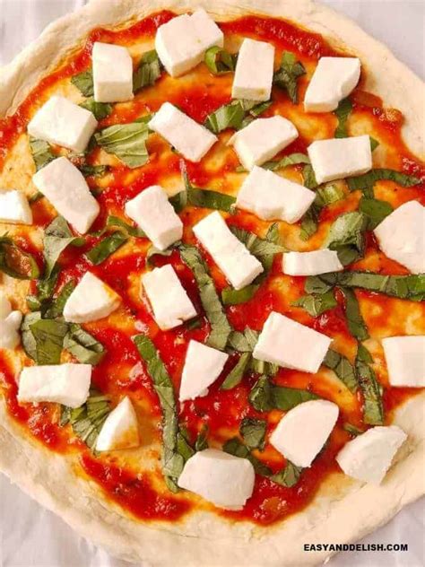 Best Homemade Margherita Pizza 5 Ingredients 2022