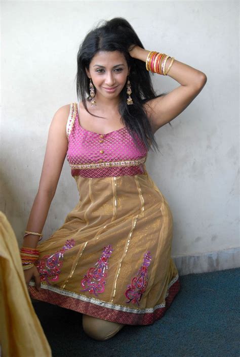 Gayatri Gayatri New Telugu Actress Hot Photos Stills Images Hottest