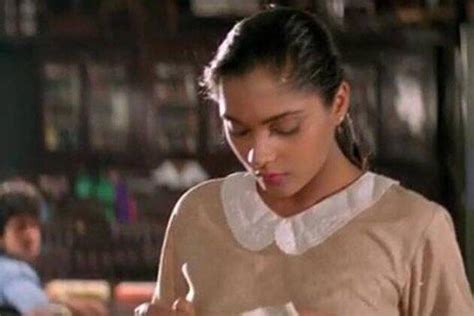 ‘aashiqui girl anu aggarwal is back to release her book ‘anusual entertainment gallery news