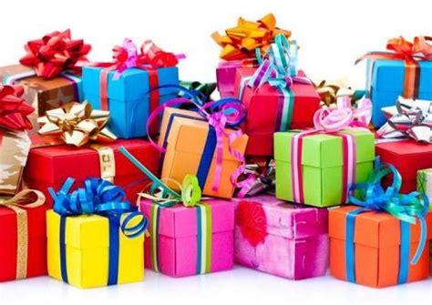Idea diy hadiah birthday untuk buat sendiri untuk bff, mama, papa, atuk, nenek. CERITA LAWAK: Hadiah Harijadi | Blog Azman