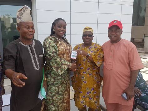 Kemi adeosun was born on 9th march 1967. Buhari's minister, Adeosun officially joins APC [PHOTOS ...
