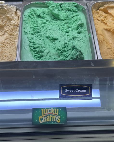 REVIEW Cold Stone S Limited Edition Lucky Charms Ice Cream Rad Years