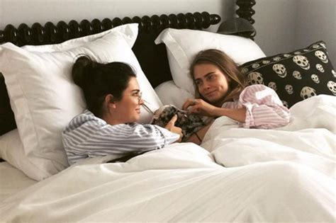 Kendall Jenner And Cara Delevingne Are Bff After Adorable Bed Snap