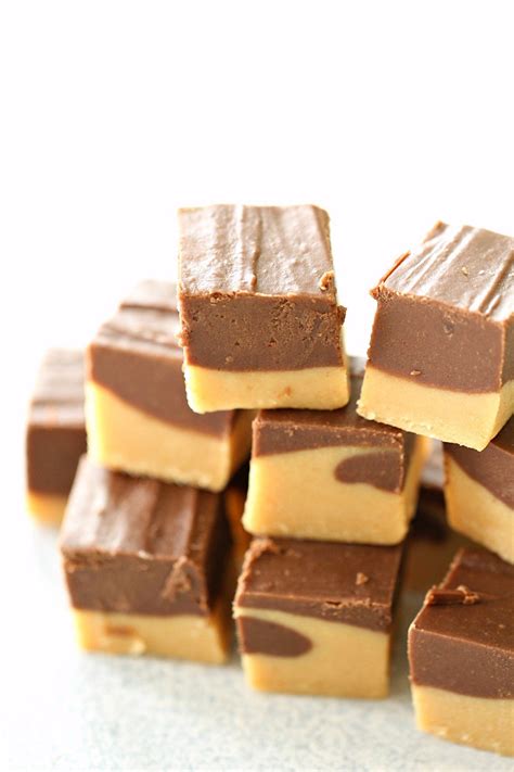 The secret to this easy peanut butter fantasy fudge is marshmallow creme for fluffy texture and sweet flavor that everyone will love for the holidays. Double Decker Chocolate Peanut Butter Fudge Recipe (So ...
