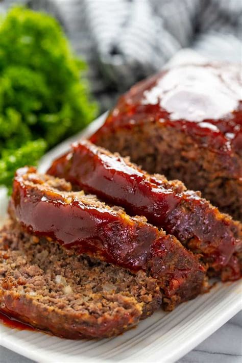 This beef meatloaf recipe includes sesame soy sauce and chives, but what really makes it stand out is the cooking technique. 2Lb Meatloaf Recipie : Just Like Moms Quick Easy Meatloaf ...