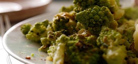 Le ricette con cavolo romano più applaudite nell'ultimo mese sono state: Broccolo romano croccante | Ricetta | Ricette, Cibo etnico ...
