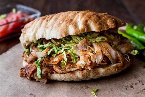 Kebab döner kebab dürum döner Foodwiki Skipthedishes com