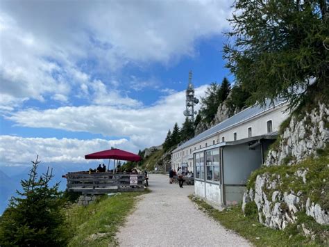 Rifugio Dolomites Con I Bambini Sul Monte Rite Una Delle Escursioni