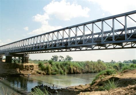 Professional Steel Structure Bridge Cantilever Truss Bridge Long Life