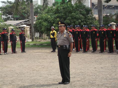 Lama pelatihan empat minggu dengan pola 232 jam pelajaran. PT. MATRIX MITRA SENTOSA: PELATIHAN DASAR SATPAM GADA ...