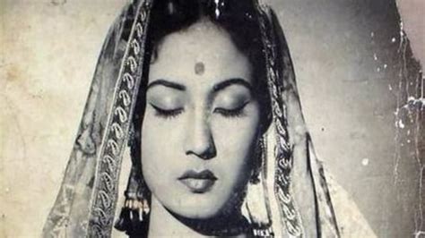 On Meena Kumaris Birth Anniversary Here Are Her 5 Must Watch Films