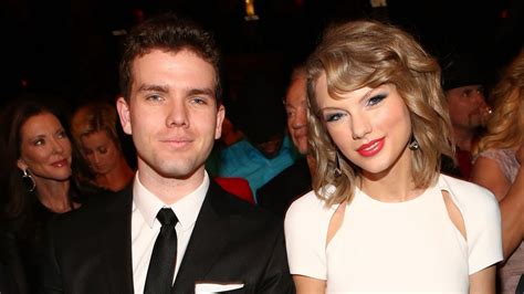 Taylor Swifts Brother Austin Throws Away His Yeezys In Response To