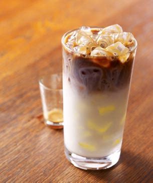 Caramel iced coffee | 60 calories. Iced Caramel Macchiato | Starbucks Coffee Company