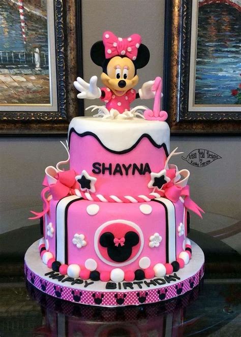 Find The Best Minnie Mouse Cake To Surprise Your Little One With