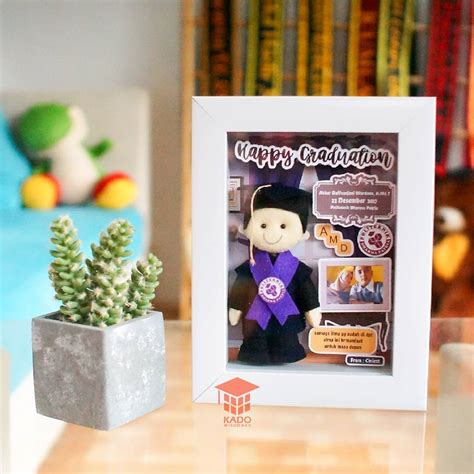 Check spelling or type a new query. Toko Hadiah Wisuda Scrapframe Boneka Flanel - Kado Wisudaku