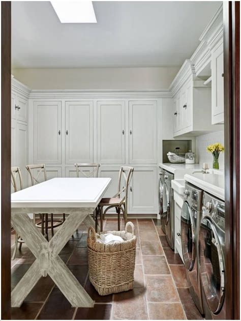 10 Laundry Room Islands That Are Functional And Stylish Laundry Room