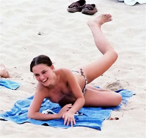 Natalie Portman Topless 10 Photos Thefappening