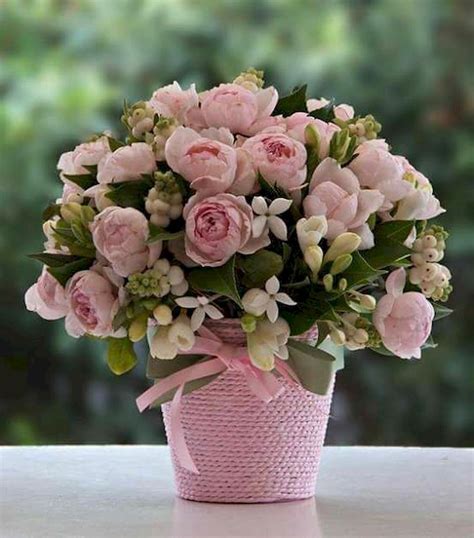 Nice 30 Pretty Roses Arrangements Valentines For Your Beloved People