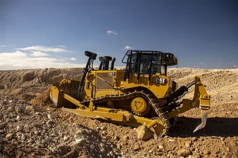 New High Drive Cat® D7 Dozer Delivers More Performance And Unmatched