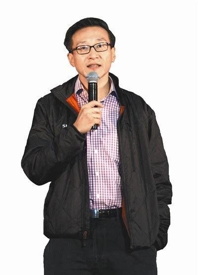 Search for text in url. 阿里巴巴集團副主席 蔡崇信 美國上市幕後大功臣 | 兩岸.亮點人物 | 人間福報