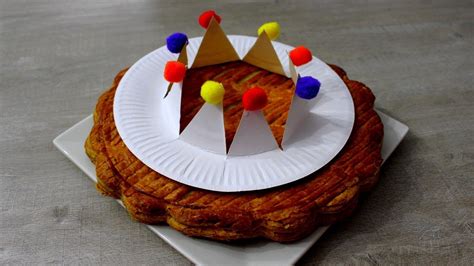 I visisted france last year during the holidays and tried a galette des rois there so i was very pleased to find this recipe. Couronne galette des Rois - Activité pour enfants - YouTube