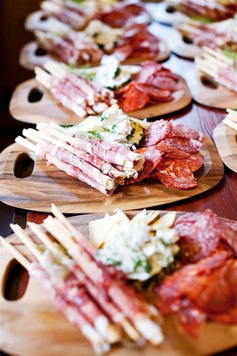 In addition, there are pictures with ice cream, hamburgers, and french fries. 40 Clever and Innovative Food Presentation Ideas