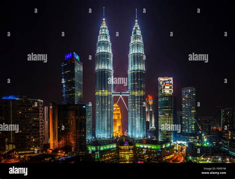 Petronas Towers Kuala Lumpur Malaysia At Night Stock Photo Alamy