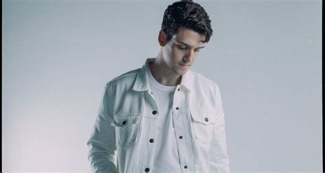 Lauv ‘i Like Me Better Music Video Stream Lyrics And Download Watch