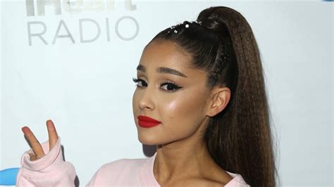 Rules That Ariana Grandes Team Allegedly Has To Follow
