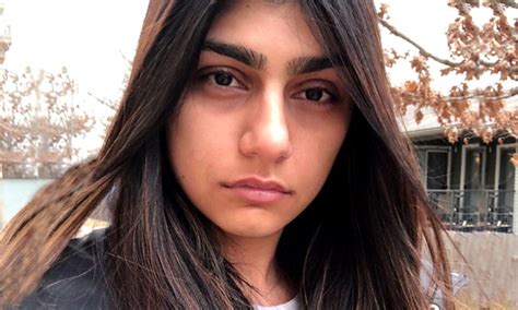 Upbeat News Mia Khalifa Reveals Truth Behind Adult Film That Destroyed Her Life