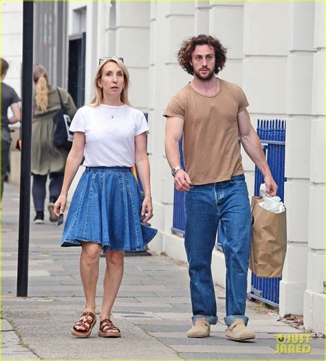 Aaron Taylor Johnson S Wife Sam Has Best Reaction To His Abs Baring Kraven The Hunter Poster