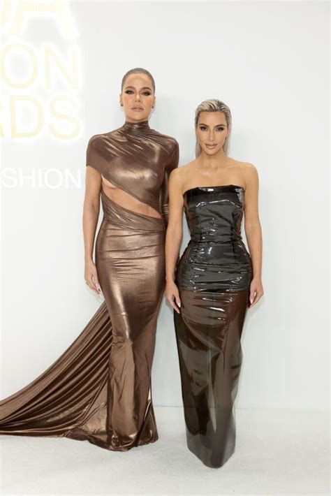 Kris Jenner Nearly Steals Kim Kardashians Moment At Cfda Awards